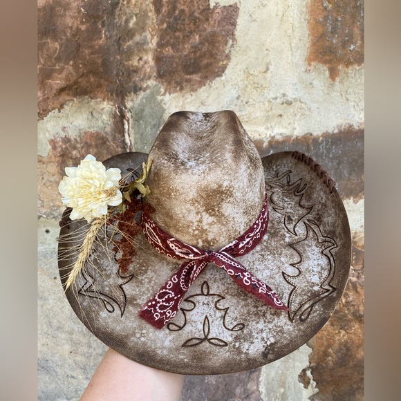 SOLD READ DESCRIPTION
New “Boot Stitch” Hand burned hat Sz 7 - Picture 6 of 10